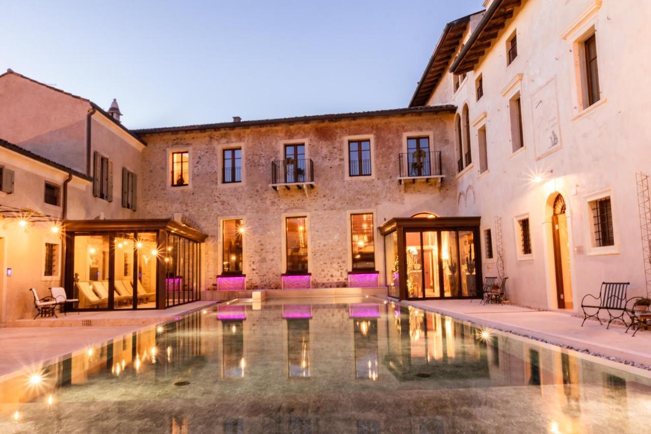 Corte Regia Relais & Spa Valeggio sul Mincio Exteriör bild