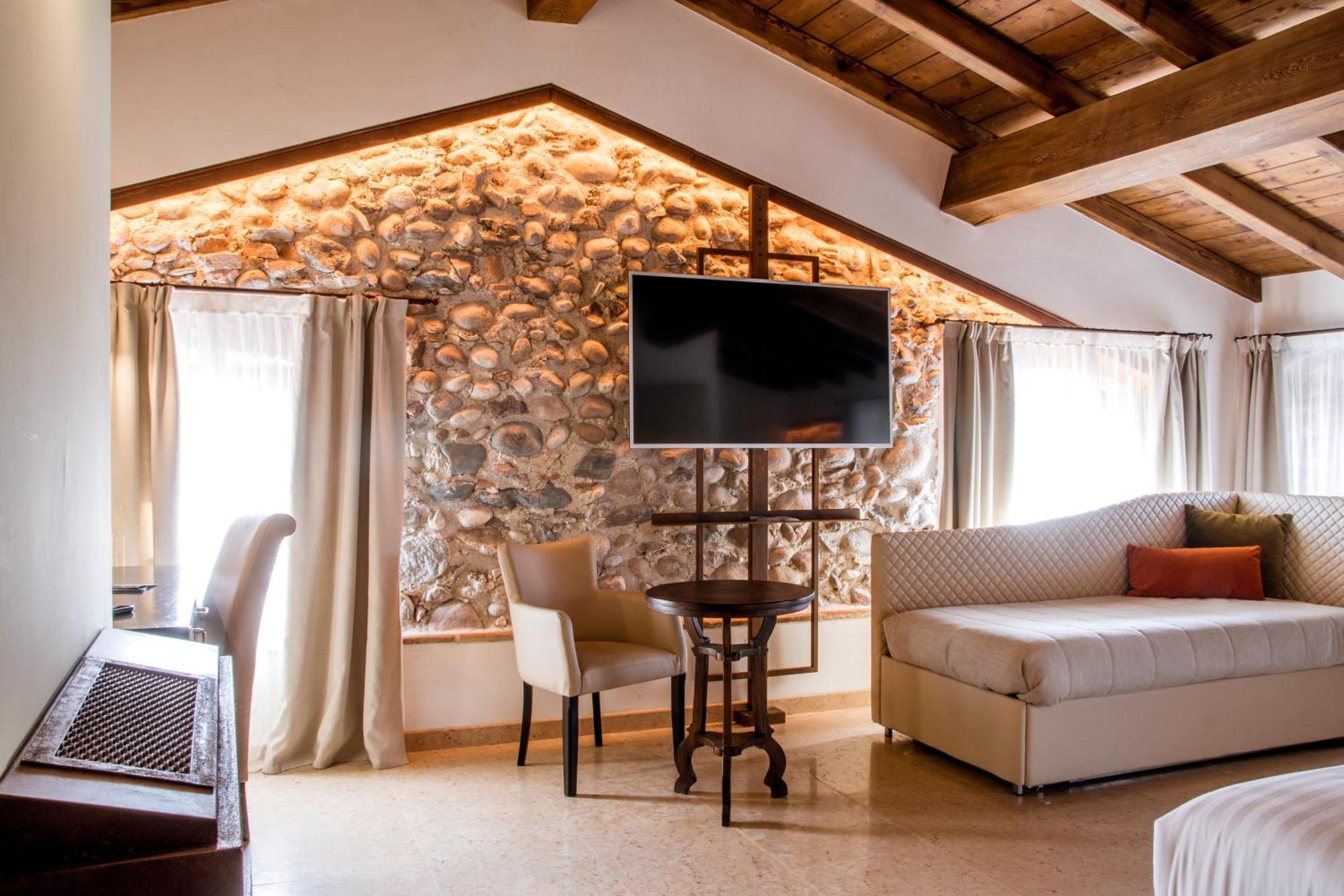 Corte Regia Relais & Spa Valeggio sul Mincio Exteriör bild