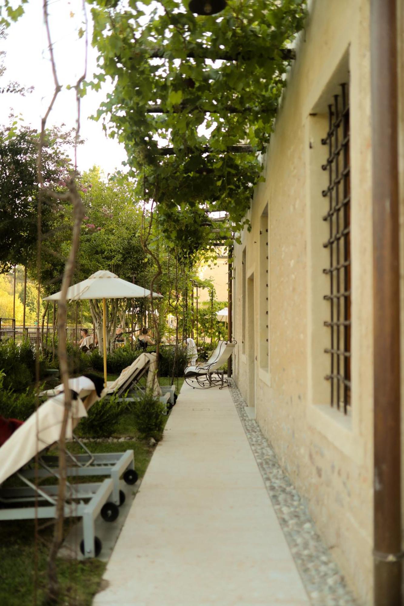 Corte Regia Relais & Spa Valeggio sul Mincio Exteriör bild