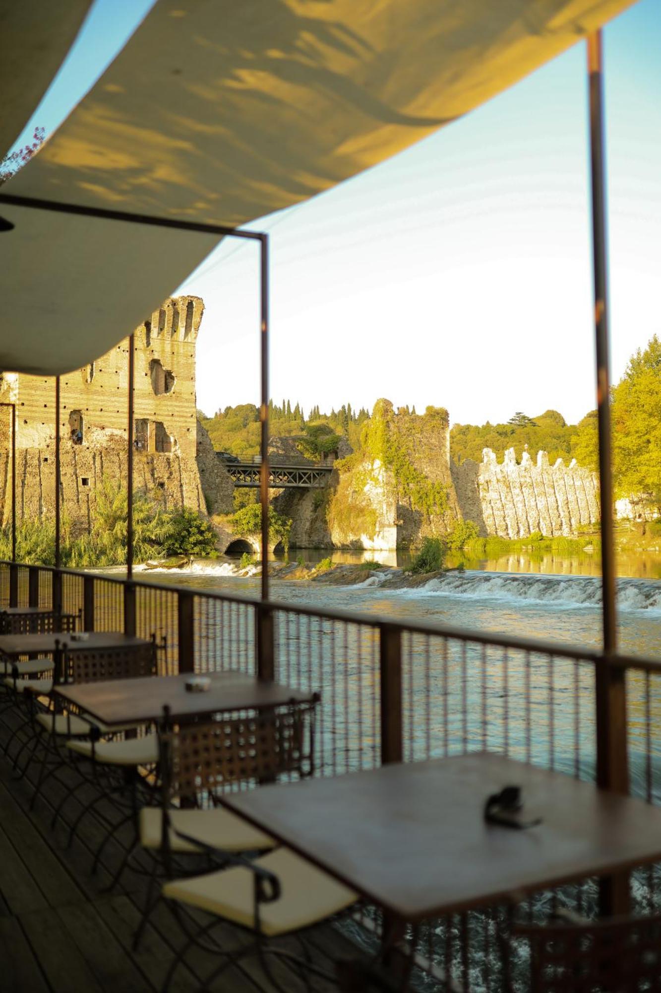Corte Regia Relais & Spa Valeggio sul Mincio Exteriör bild